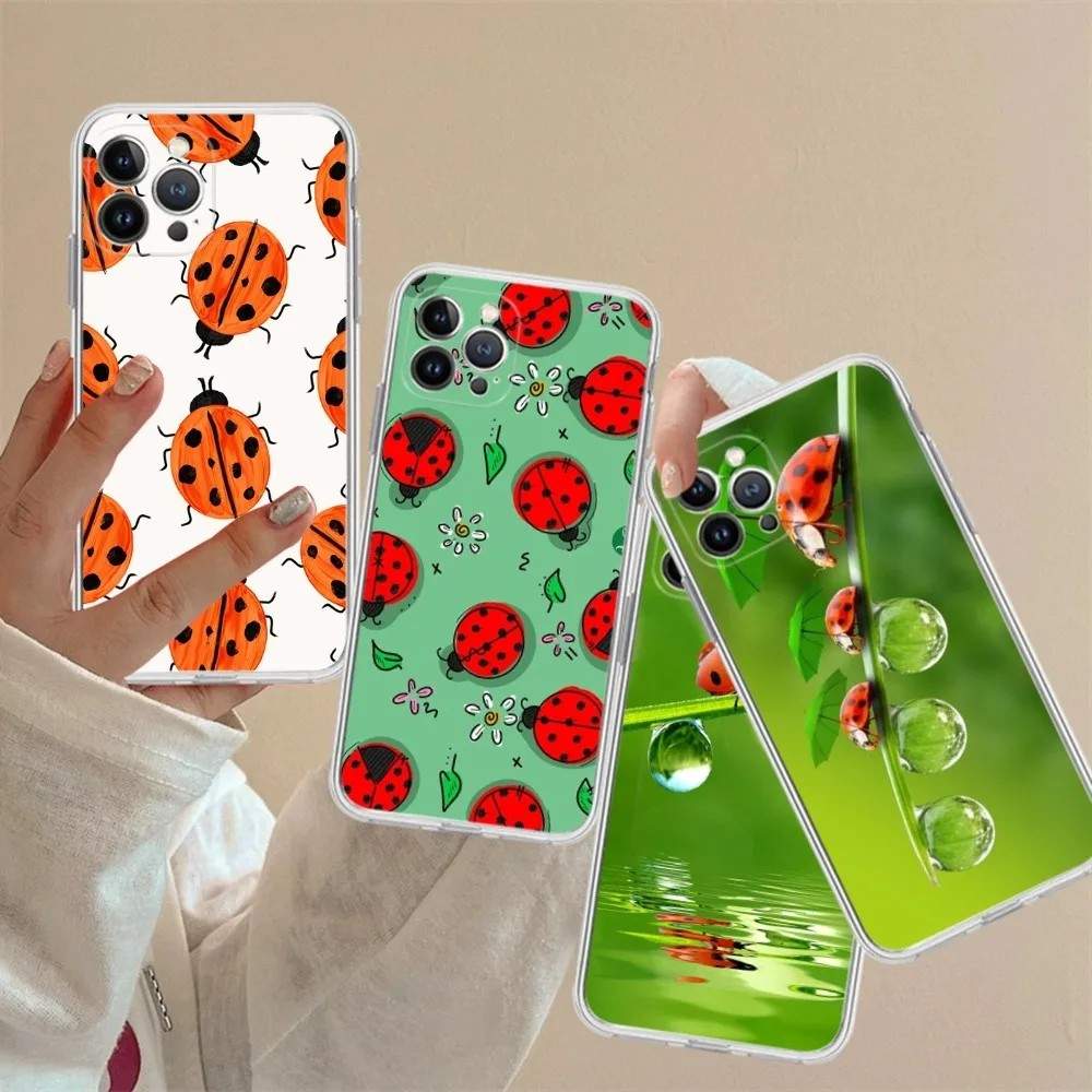 Capa iPhone Ladybug: Proteção e Estilo!
