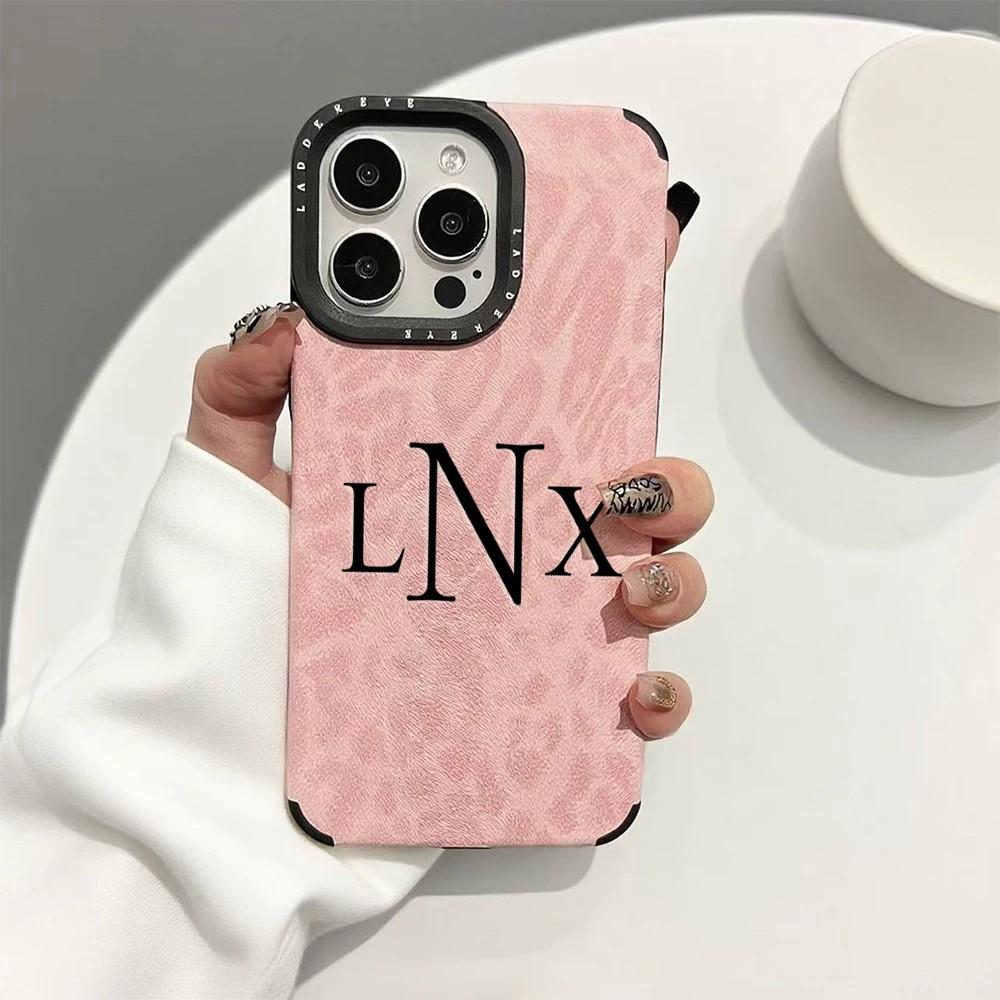 Capa iPhone Personalizada: Seu Nome em Grande Estilo!