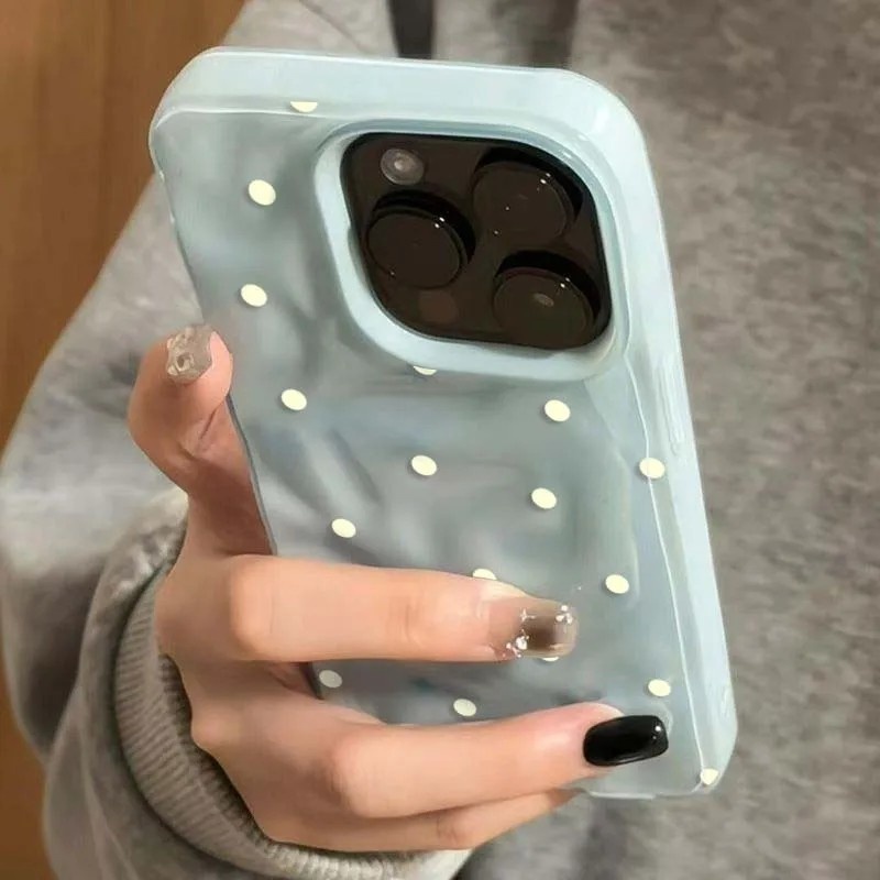 Capa iPhone Poá: Estilo e Proteção!