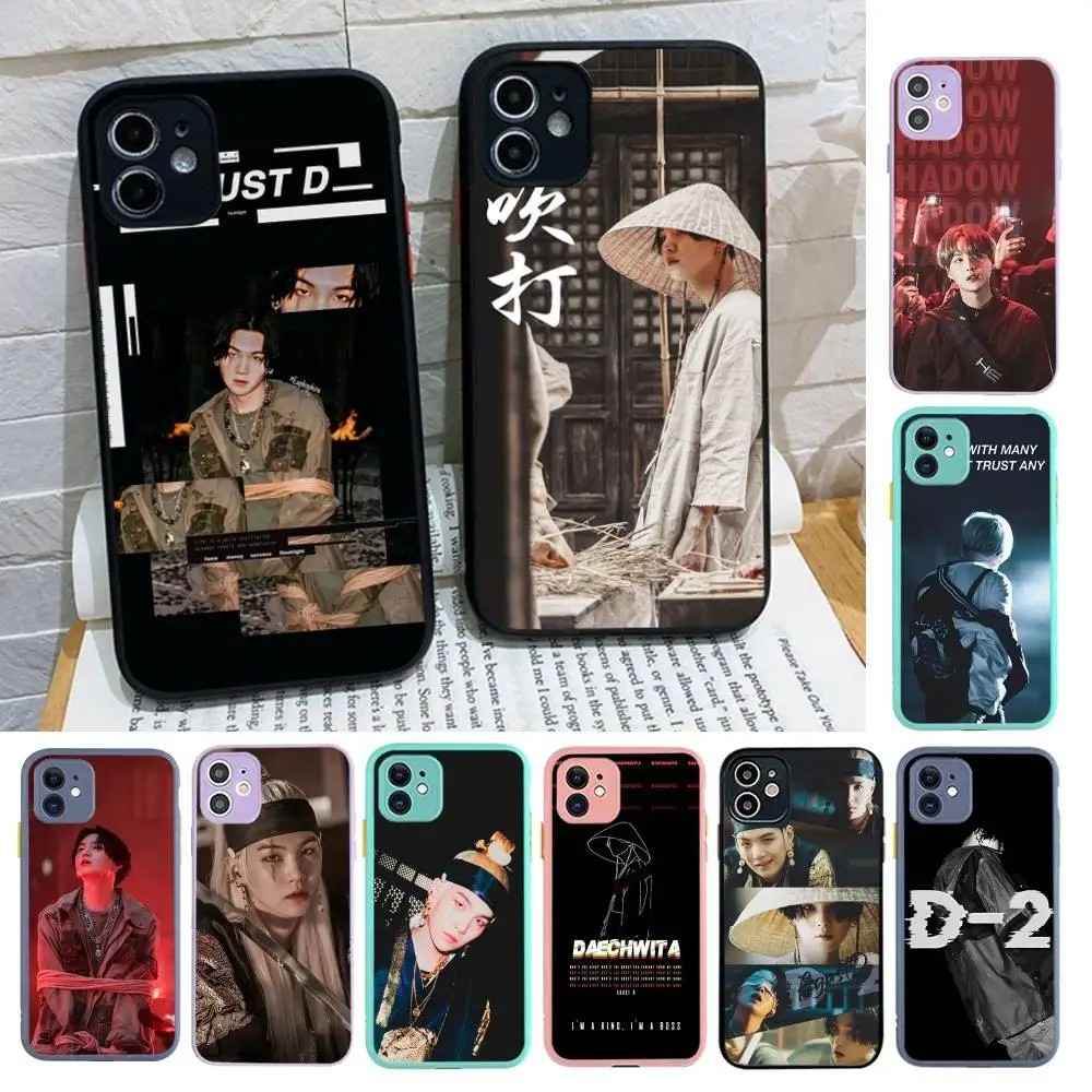 Capa iPhone Suga D-DAY: Estilo e Proteção!