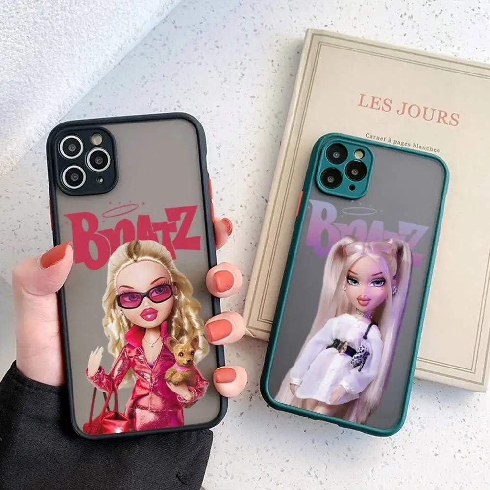 Capinha Bratz: Estilo e Proteção para seu iPhone!