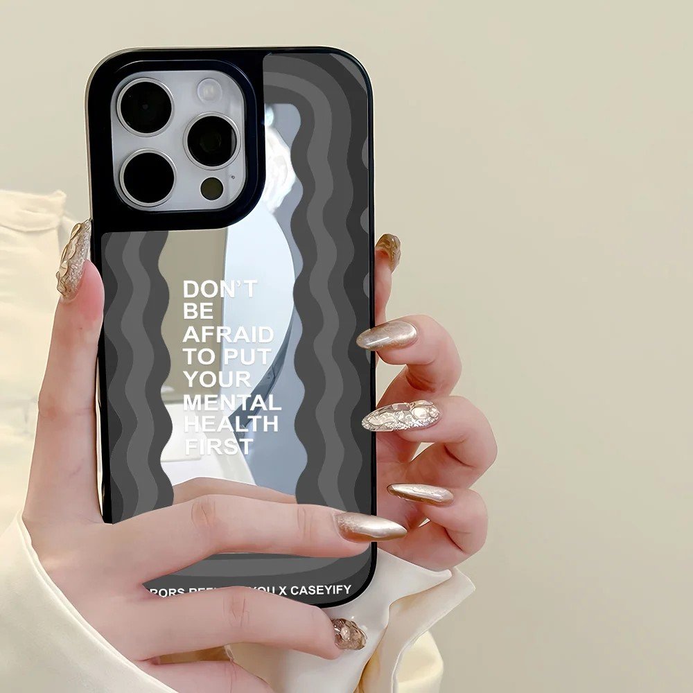 Capinha Espelhada iPhone: Luxo e Proteção!