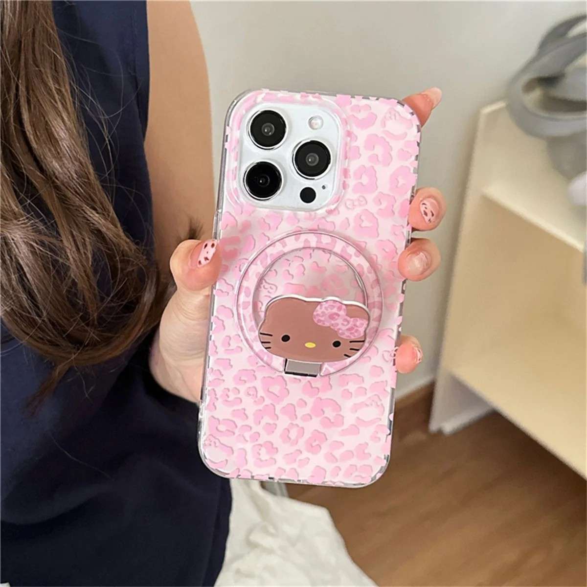 Capinha Hello Kitty Onça Rosa iPhone