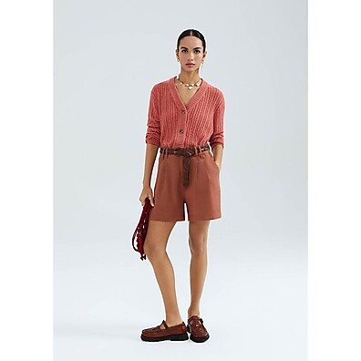 cardigan-trico-decote-v-hering-elegancia-e-conforto
