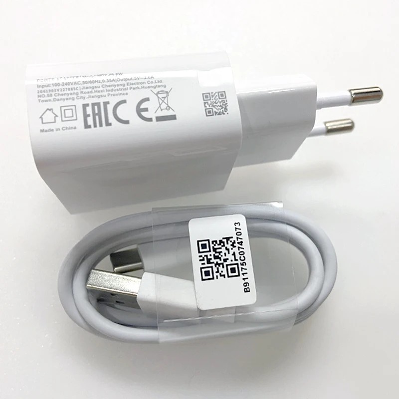 Carregador Xiaomi 5V/2A + Cabo USB-C/Micro USB