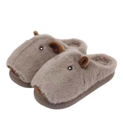 Pantufa Capivara Adulto: Conforto e Estilo em Casa