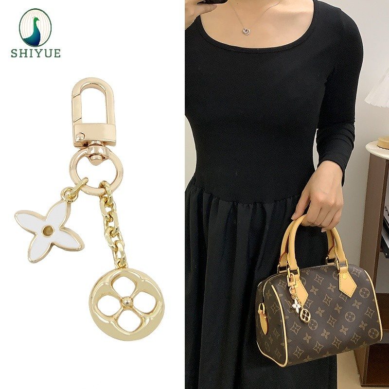 chaveiro-feminino-artesanal-com-pingente-exclusivo-para-casal