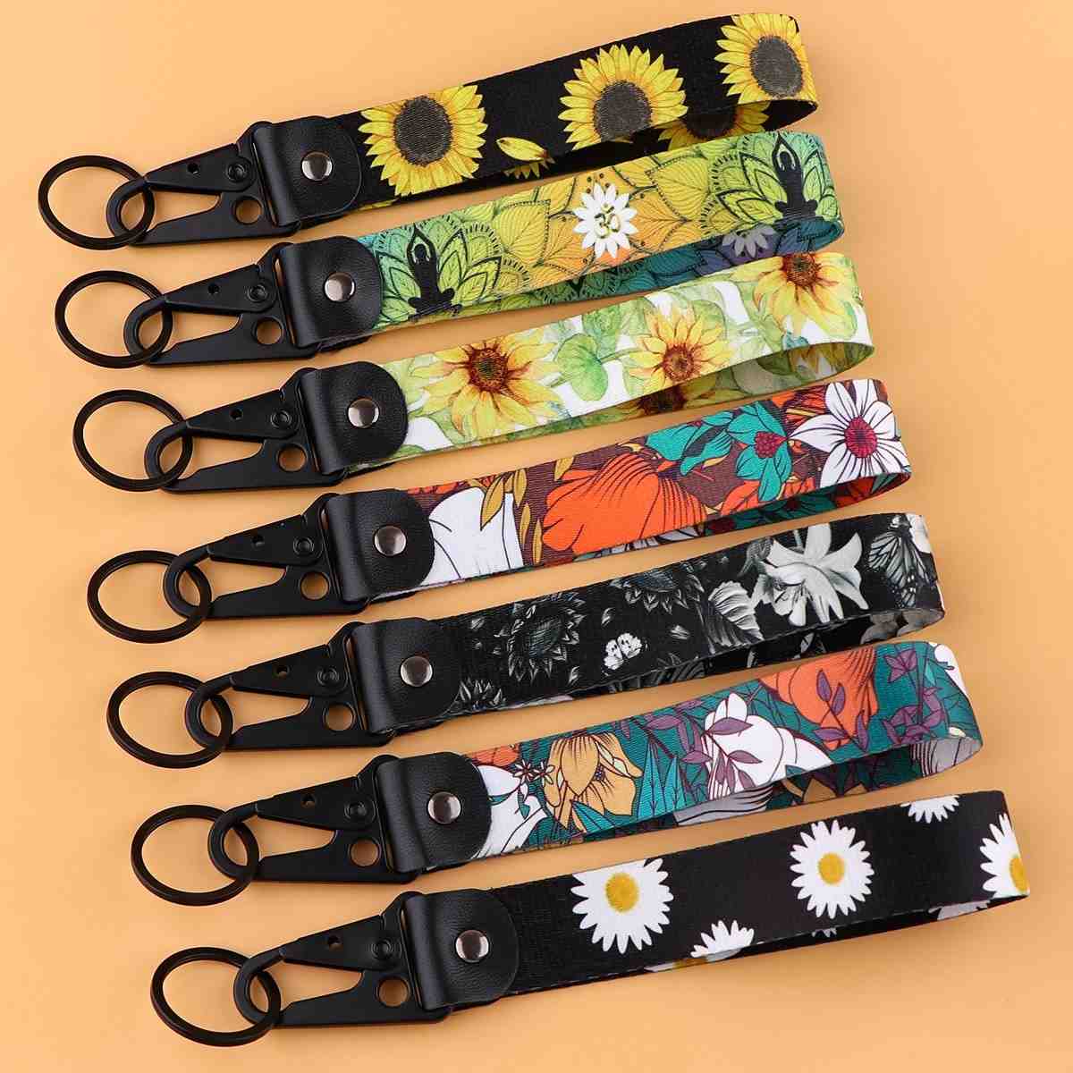 Chaveiro Floral: Elegância e Praticidade
