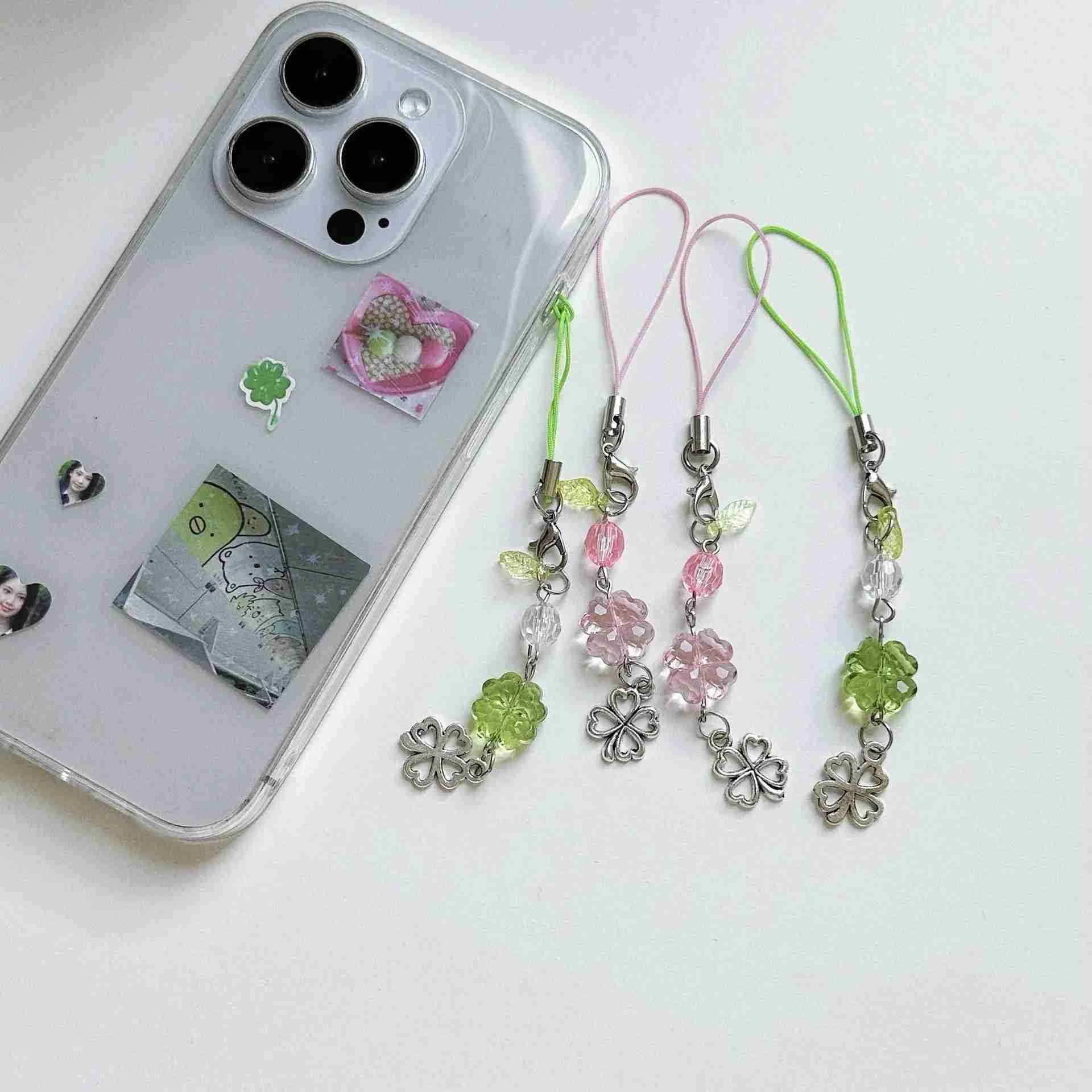 Chaveiro Trevo da Sorte: Amuletos para Celular 🍀