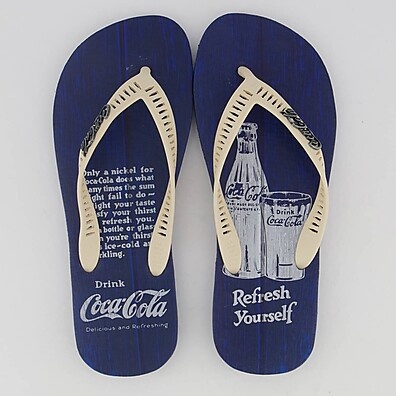 Chinelo Coca Cola Nickel Wood: Conforto e Estilo!