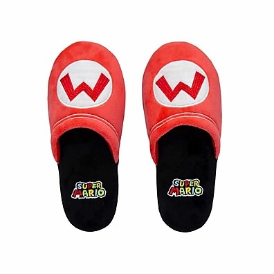 Chinelo Mario Logo: Conforto Épico para Seus Pés!