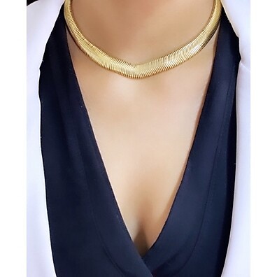 Choker Dourado: Elegância e Sofisticação
