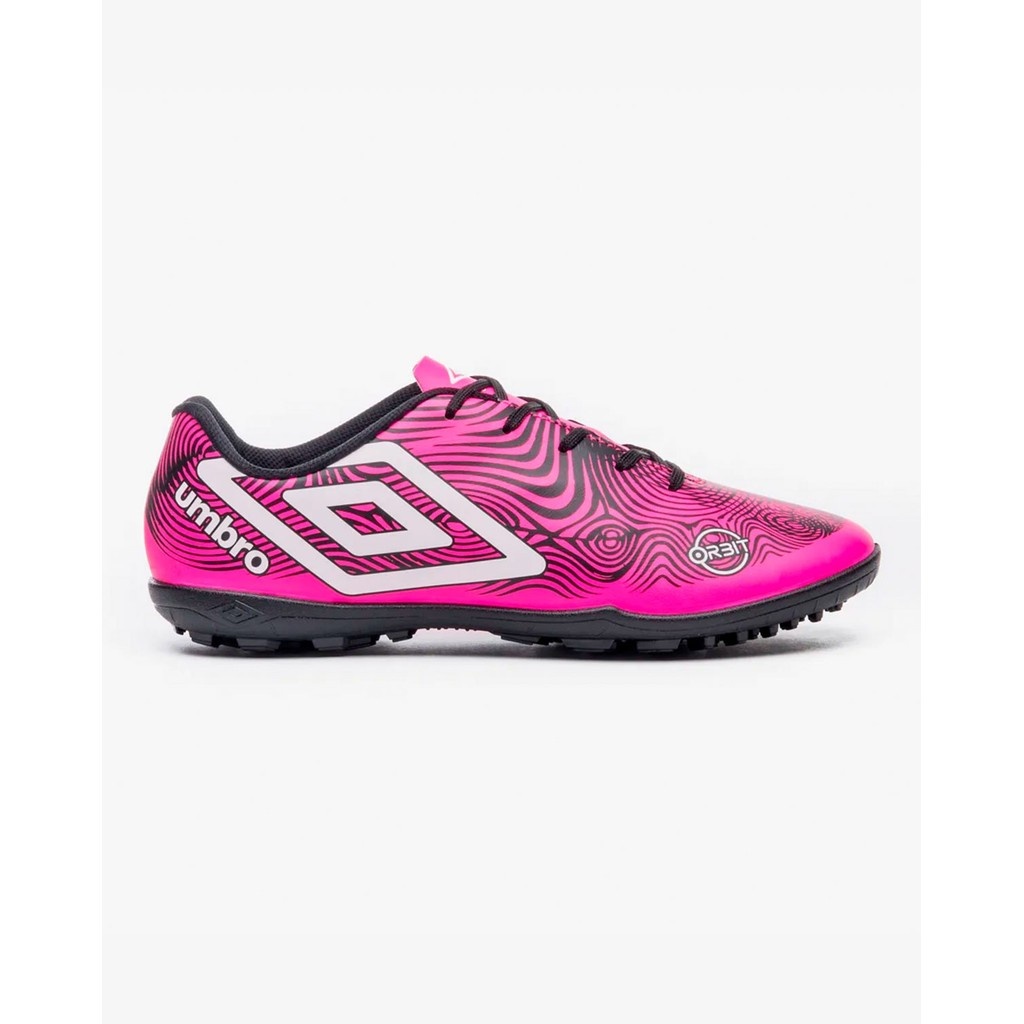 chuteira-society-umbro-orbit-estilo-e-aderencia