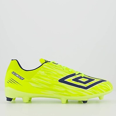 Chuteira Umbro Ultimate Campo: Leveza, Controle e Performance