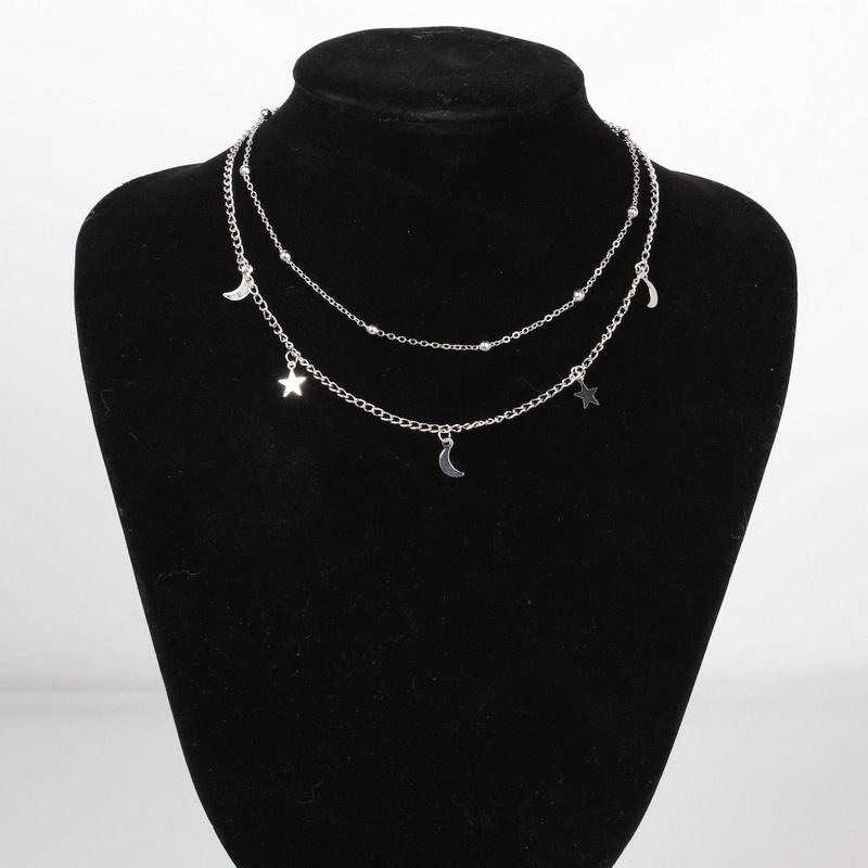 colar-estrela-e-lua-cascade-elegancia-exclusiva-para-mulheres