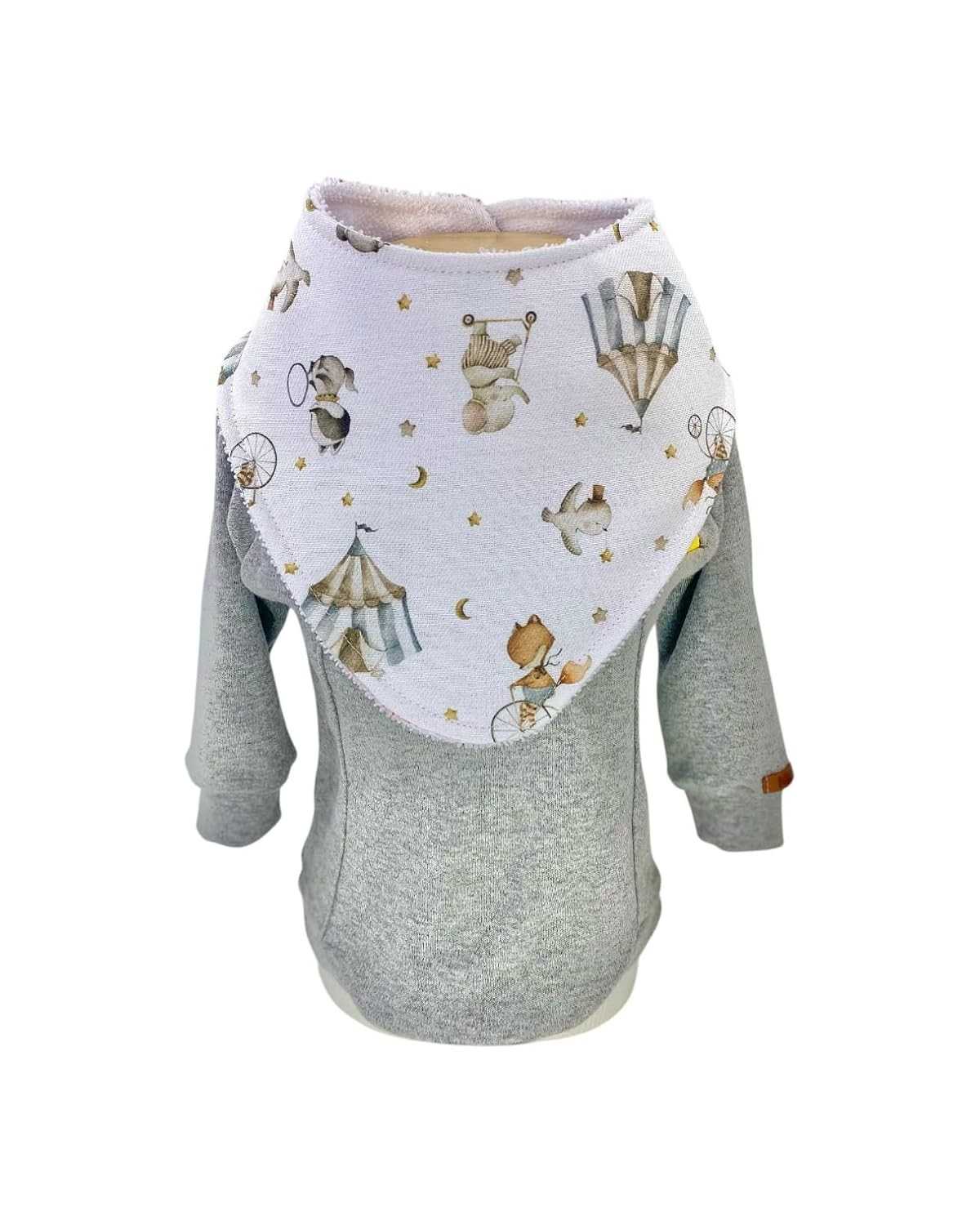 Babador Bandana Ajustável com Forro Atoalhado Premium - Estampa Circo Encantador