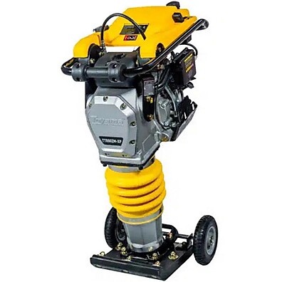 Compactador de Solo Toyama TTR80ZM-XP: Potência e Durabilidade
