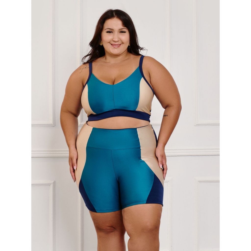 Conjunto Fitness Brilhoso Plus Size: Bermuda + Top Sem Bojo