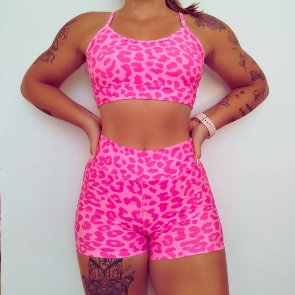 Conjunto Fitness: Top e Short Cintura Alta