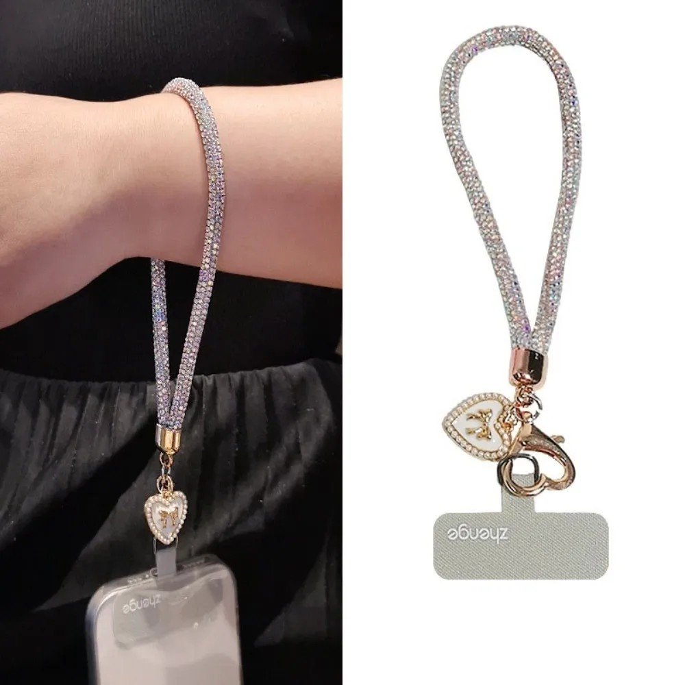 Cordão de Celular Diamante: Elegância e Segurança