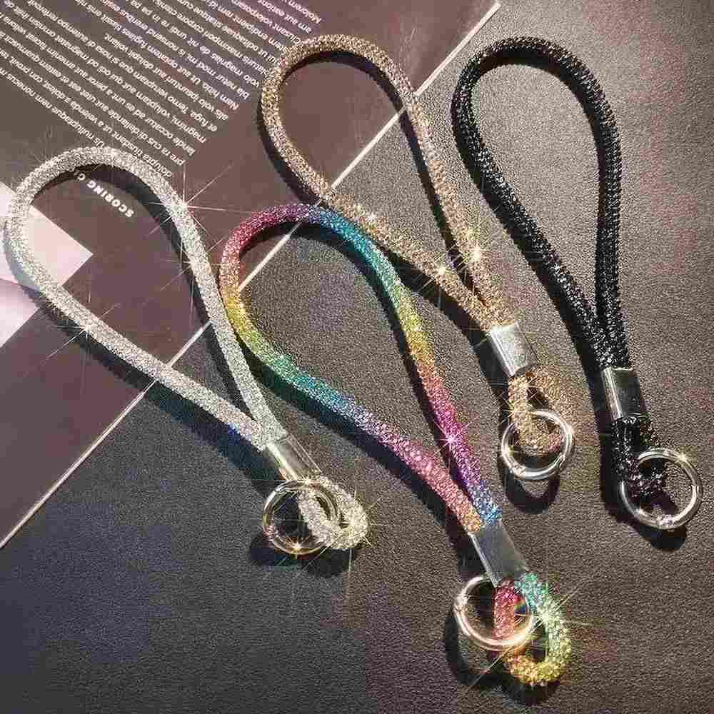 Cordão de Celular Elegante: Charme e Segurança!