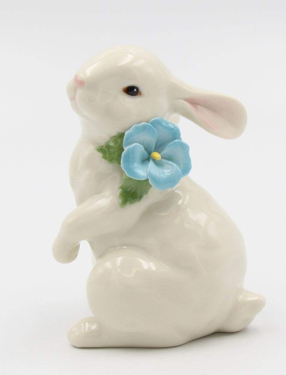 Estatueta de Coelhinho da Páscoa em Porcelana com Flores Azuis - Cosmos Gifts