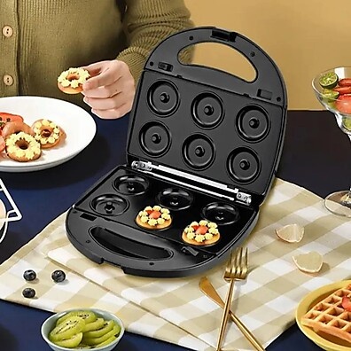 Sanduicheira 3 em 1 BAK 800W: Versatilidade na Cozinha