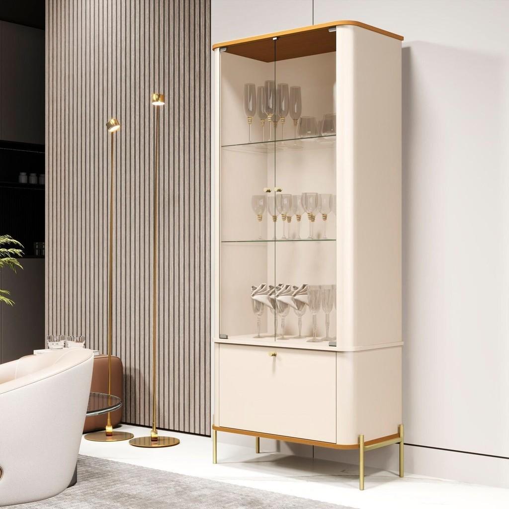 Cristaleira Curva: Elegância e Sofisticação