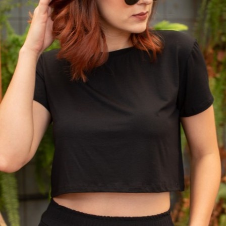 Cropped Preto Viscolycra: Conforto e Estilo!
