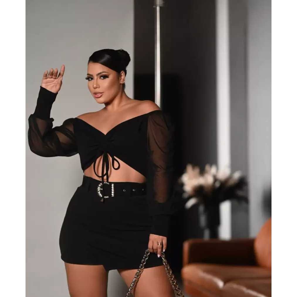 Cropped Regulador Plus Size Feminino: Moda e Conforto em Um Só Look