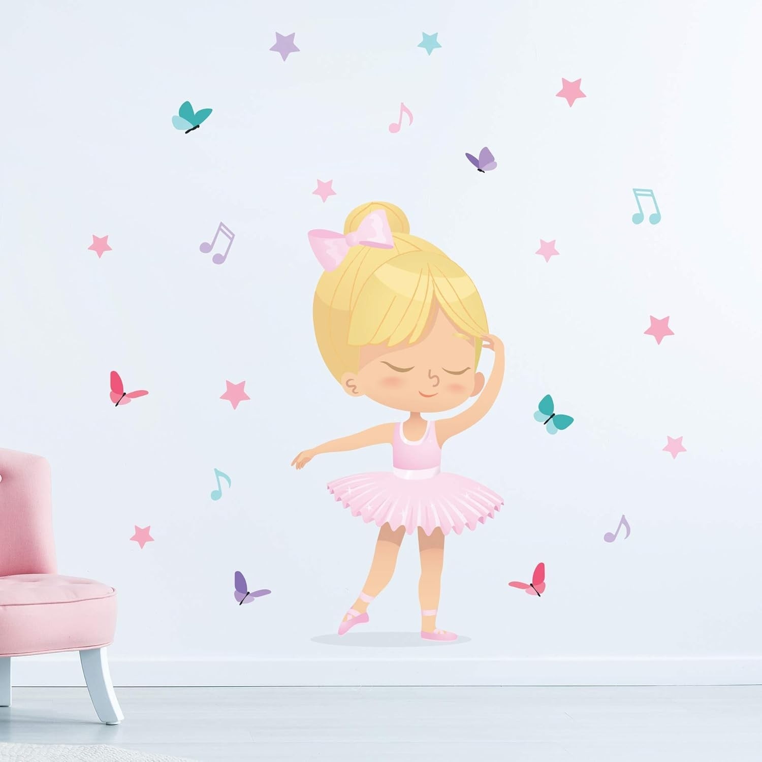 Adesivo de Parede Bailarina Loira - Decore o Quarto da Menina com Estilo e Magia