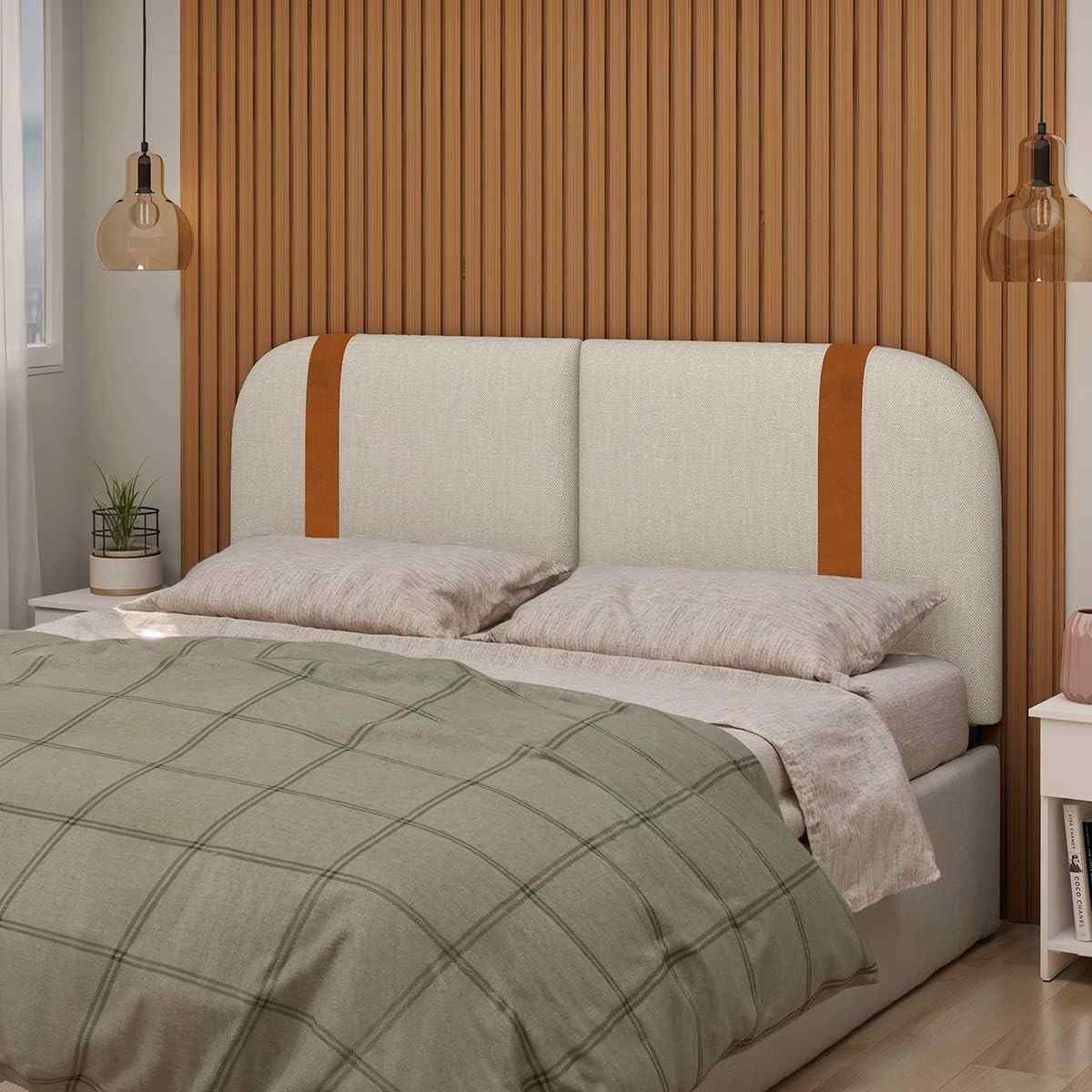 Cabeceira Estofada Queen em Linho Bege com Detalhe em Couro Ecológico | Design Slim Moderno 160x55cm
