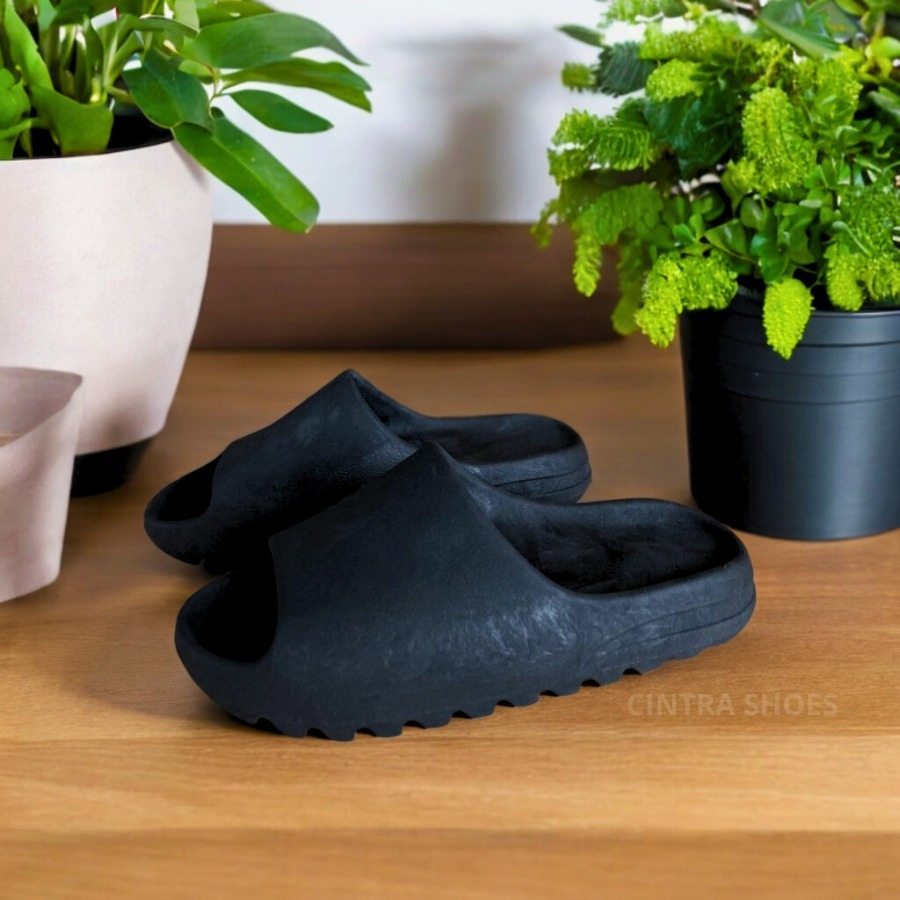 Chinelo Nuvem Yeesy: Conforto e Estilo para o Dia a Dia