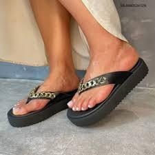 Tamanco Moleca: Conforto e Estilo para o Seu Dia