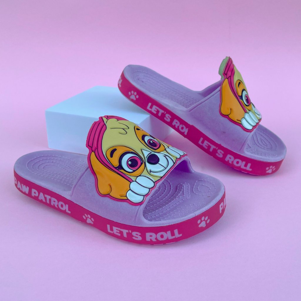 Chinelo Skye Patrulha Canina: Conforto e Diversão!