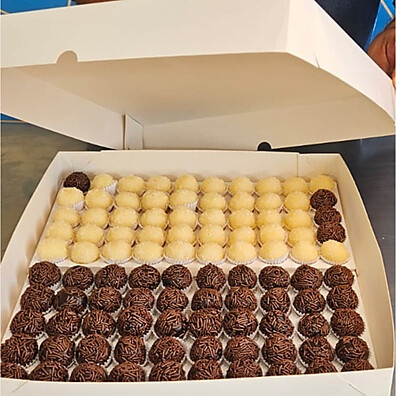Caixas para Doces: 10 Unidades (100 Doces)