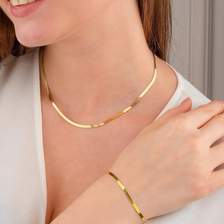Kit Colar e Pulseira Folheados Ouro 18k — Elegância com Durabilidade
