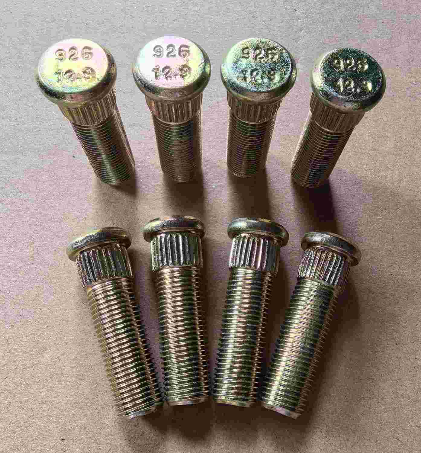 Kit 8 Pinos de Roda 1/5.1 cm-20 para Cortadores de Grama Toro e Exmark - Qualidade Superior