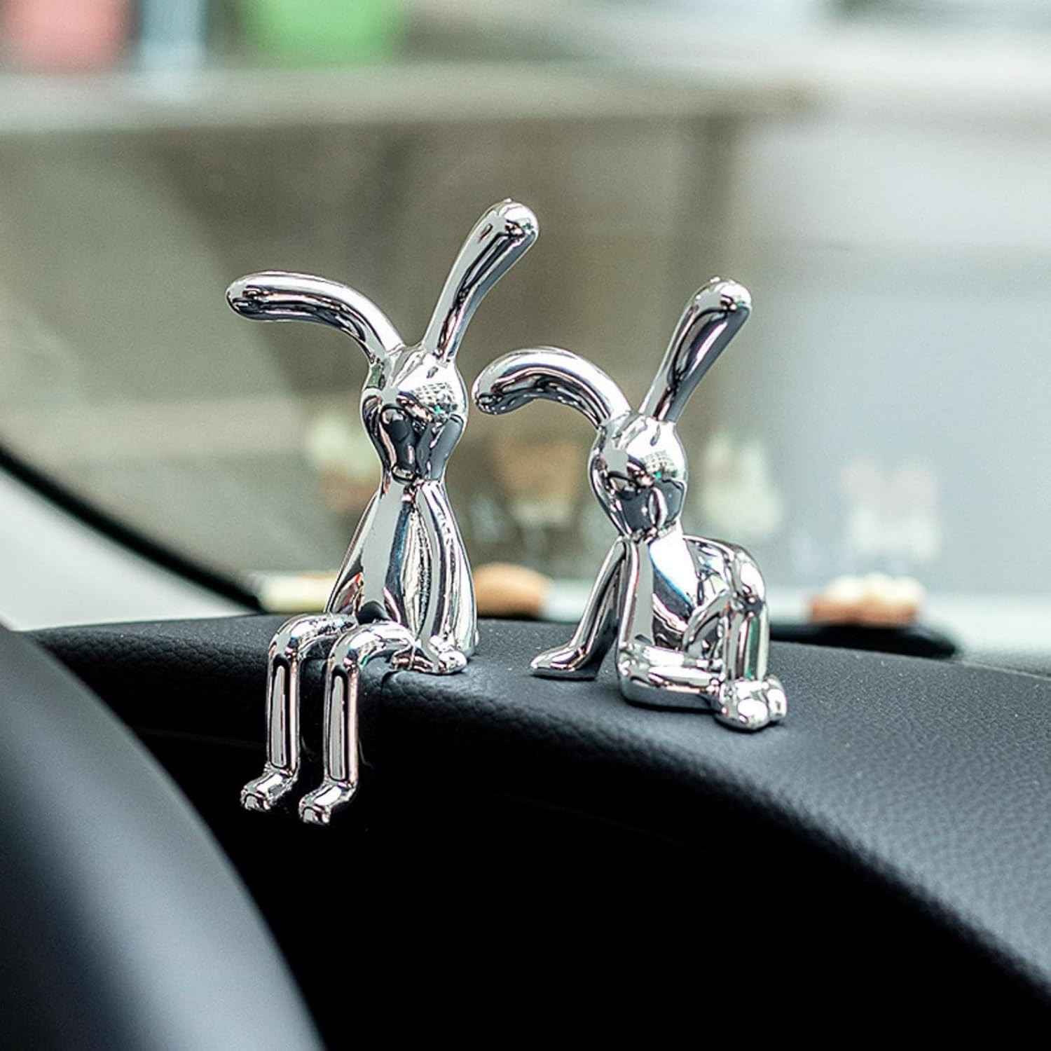 Estatuetas de Coelho Modernas em Prata - Decoração Versátil para Casa e Escritório