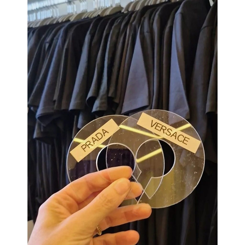 Kit 10 Separadores Acrílicos para Cabides – Organize Seu Closet com Estilo!