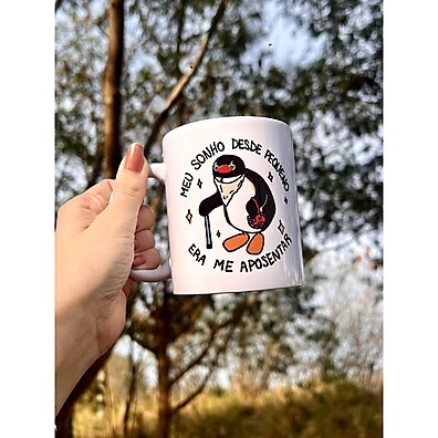 Caneca Pingu Aposentado: Decore Sua Cozinha com Estilo!