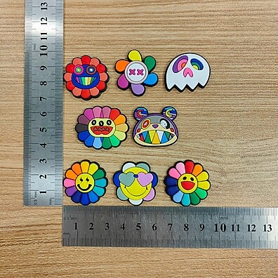 estilo-com-sapatos-seus-decore-flower-sun-charms
