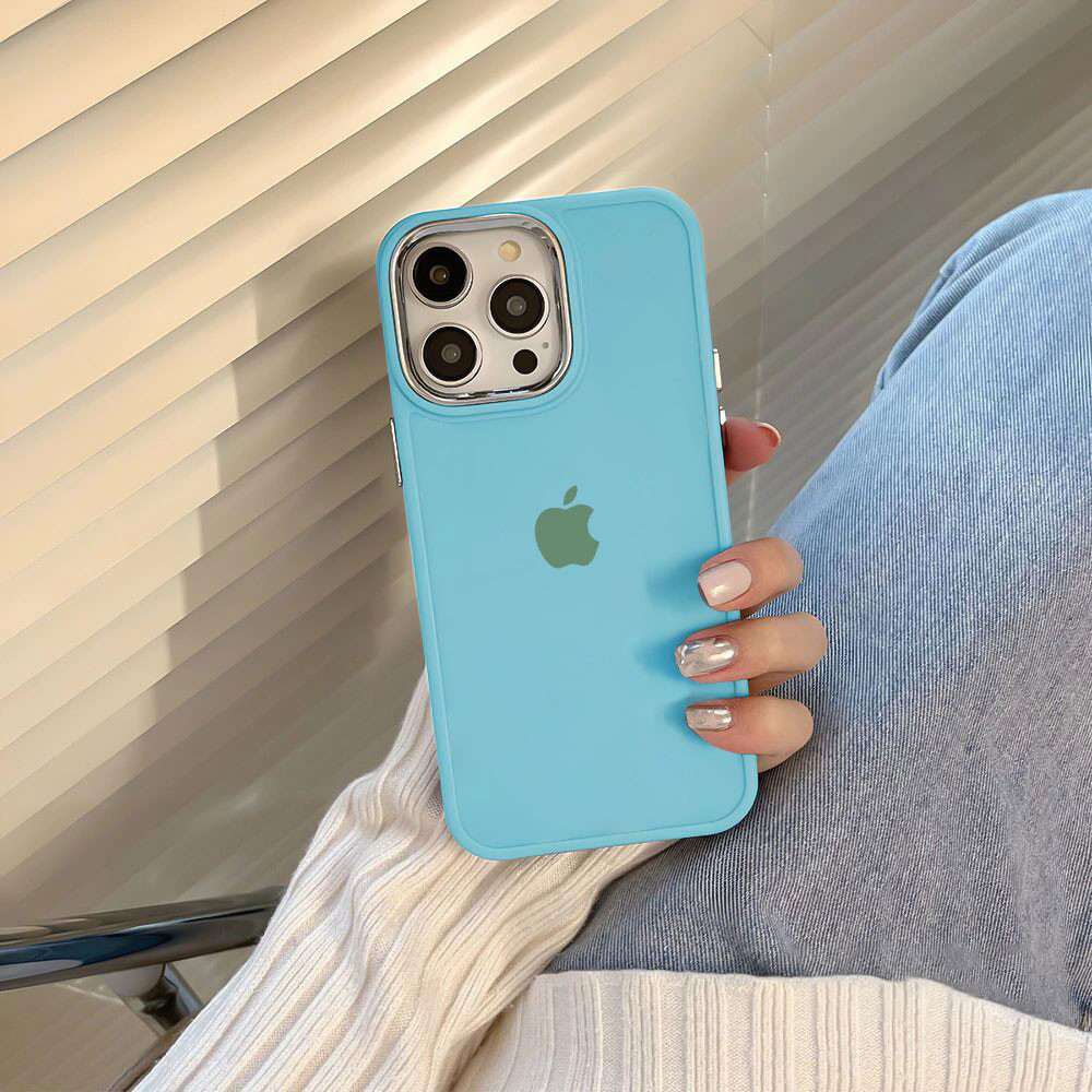 Capa iPhone Resistente: Proteção Total e Estilo!