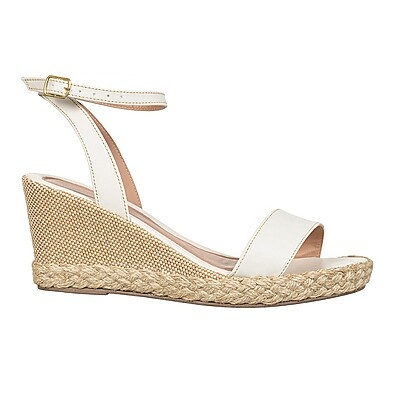 estilosa-e-confortavel-elegante-feminina-anabela-sandalia