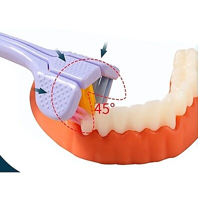 Escova Dental Tripla: Limpeza Bucal Fácil!