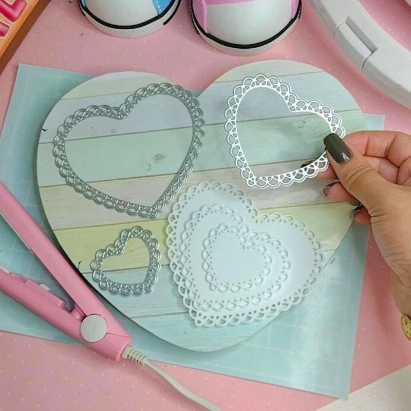Faquinha de Corte e Relevo Scrapbook: Crie Corações Perfeitos em 3 Tamanhos!