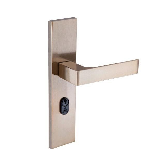 fechadura-de-entrada-alianca-s40-seguranca-e-elegancia