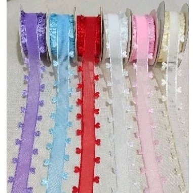 Fita Organza N5 com Borda Coração – Elegância em Cada Detalhe