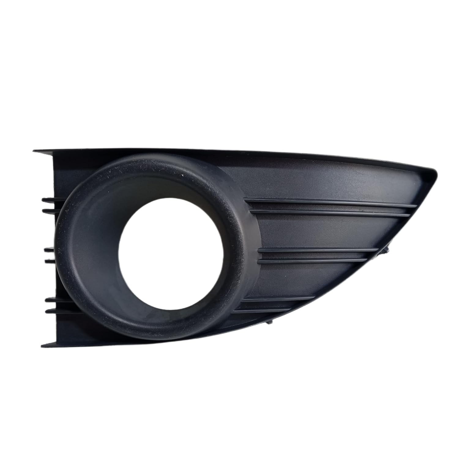 Moldura Farol de Milha Esquerdo Renault Fluence 2011-2014 Usada - Peça de Reposição