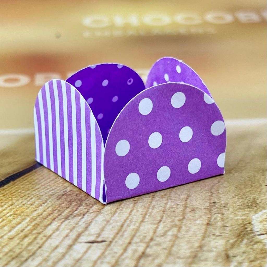 Forminhas de Doces Poá Lilás: Decore Sua Festa!